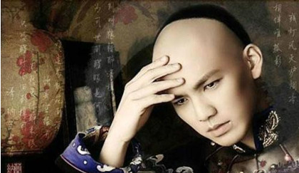 清朝初年词人：纳兰性德生平简介 为大学士明珠长子