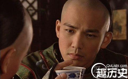 清朝词人纳兰容若与李煜晏几道的对比