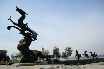 五马渡江讲的是什么？五马渡江建东晋皇帝是谁？