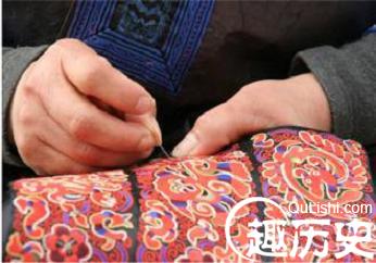 “苗秀”文化简介 苗族人为何喜欢在衣服上刺绣