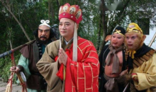 玉帝被孙悟空大闹天宫，为何如来却对他点头行礼呢？