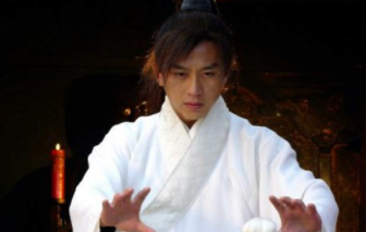 《倚天屠龙记》张无忌最后为什么没给父母报仇？张无忌是个怎么样的角色？