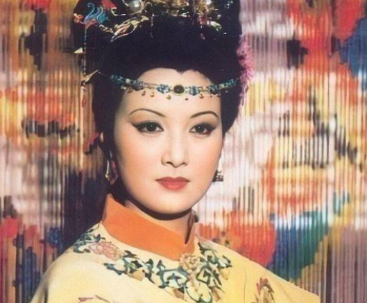 &ldquo;宋徽宗的鹰，赵子昂的马&rdquo;是什么意思？鸳鸯为什么这么说嫂子？