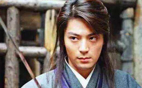 《天下第一》段天涯和归海一刀都有一套绝技，他俩谁更厉害？