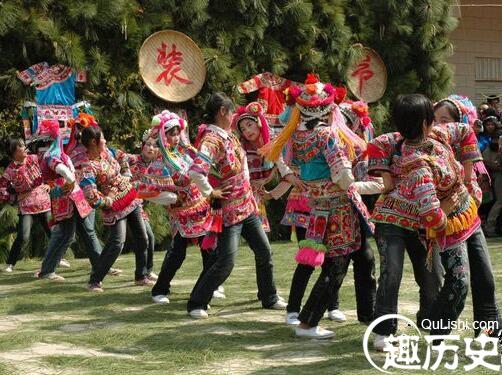 彝族舞蹈  普洱彝族歌舞&ldquo;三跺脚&rdquo;有什么特色